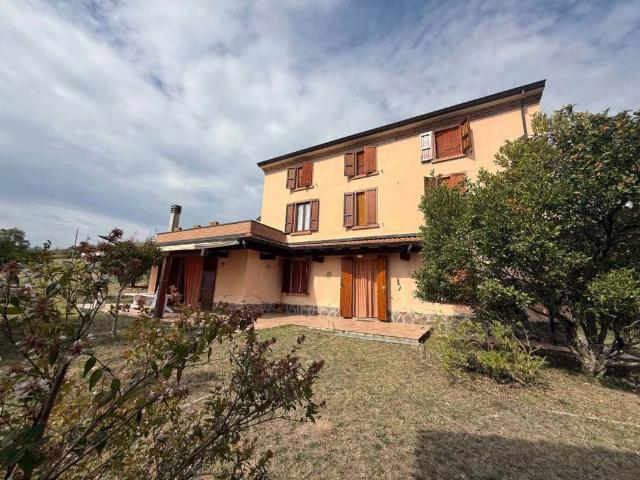 Rustico in vendita a Località Osteria, Nibbiano