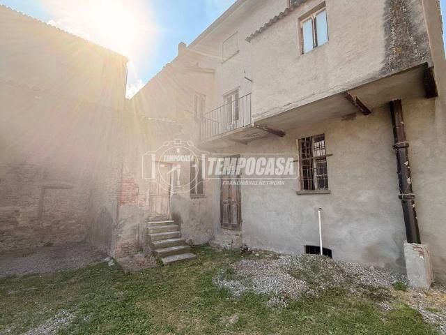 Villa Indipendente in vendita a Alta Val Tidone, Trevozzo