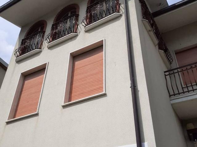 Villa Indipendente in vendita a Alta Val Tidone, Romagnese