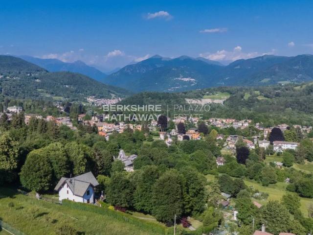 Villa Indipendente in vendita a Lanzo d'Intelvi, Como