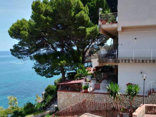 Villa Indipendente in vendita a Altavilla Milicia, Sicilia
