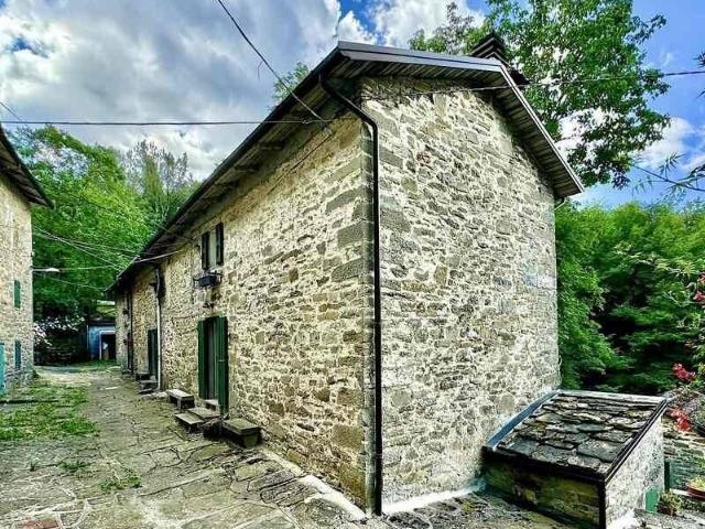 Villa Indipendente in vendita a Unione dell'Alto Reno, Granaglione