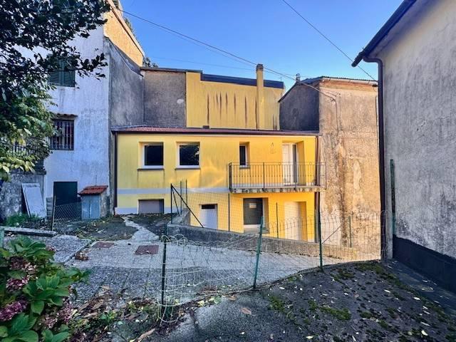 Villa Indipendente in vendita a Unione dell'Alto Reno, Granaglione