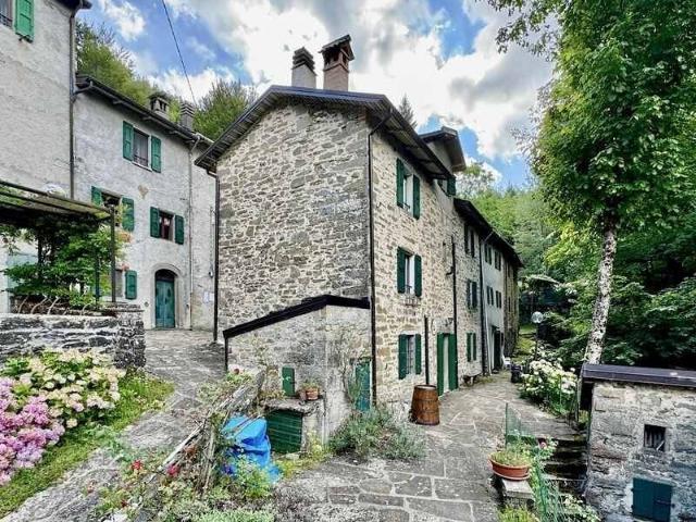 Villa Indipendente in vendita a Unione dell'Alto Reno, Granaglione
