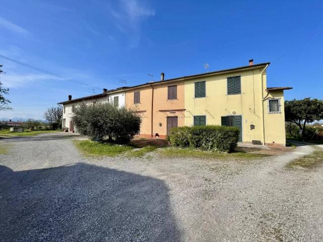 Villa Indipendente in vendita a Fabbri, Altopascio