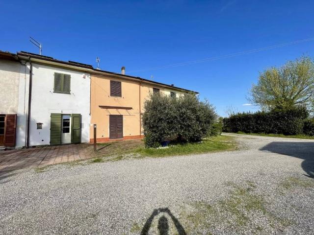 Villa Indipendente in vendita a Fabbri, Altopascio