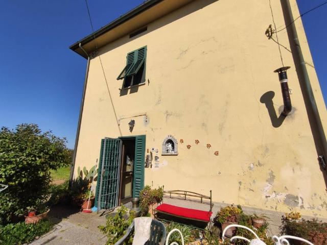 Villa Indipendente in vendita a Altopascio, Toscana