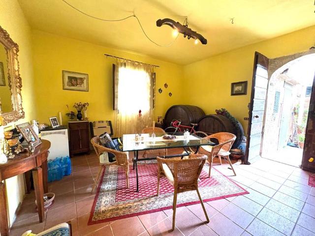 Villa Indipendente in vendita a Altopascio, Toscana