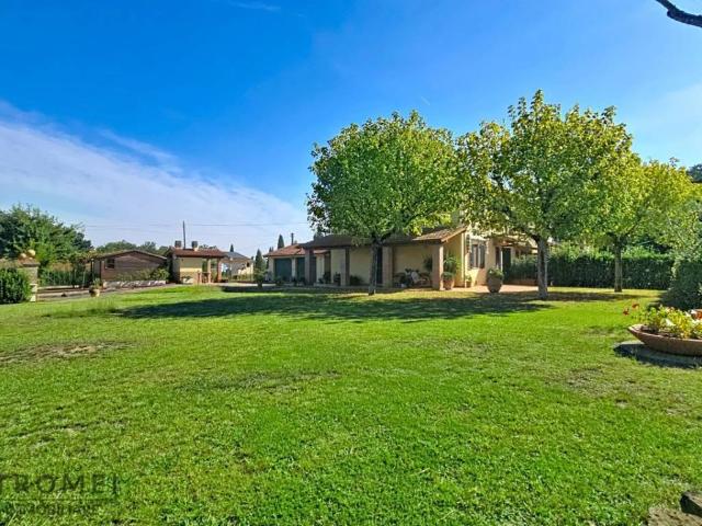 Villa Indipendente in vendita a Zona Industriale La Galeotta, Altopascio