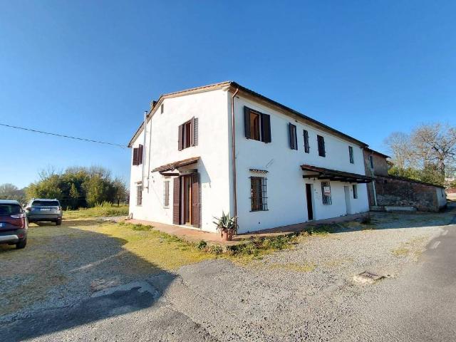 Villa Indipendente in vendita a Unione dei Comuni Circondario dell'Empolese Valdelsa, Altopascio