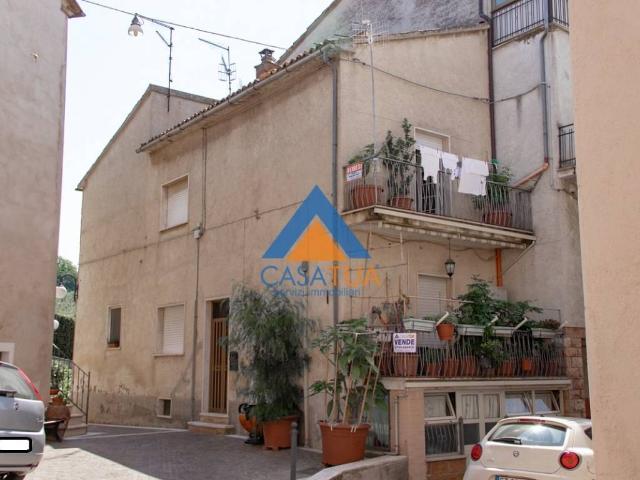 Villa Indipendente in vendita a Alviano, Umbria
