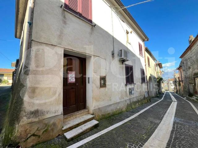 Villa Indipendente in vendita a Alvignano, Campania