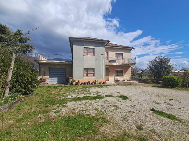 Villa Indipendente in vendita a Alvito, Lazio
