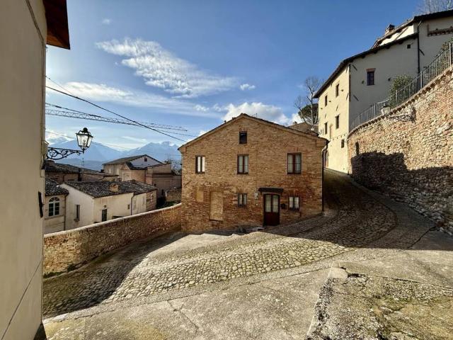 Villa Indipendente in vendita a Marche, Fermo