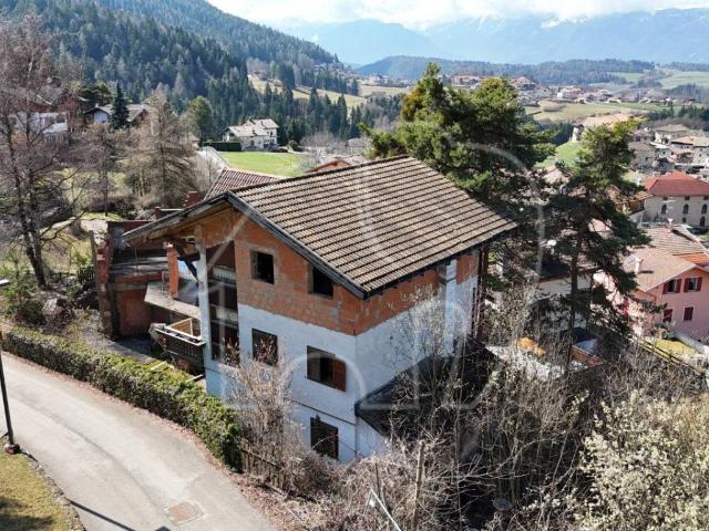 Villa Indipendente in vendita a Comunità della Val di Non, Amblar
