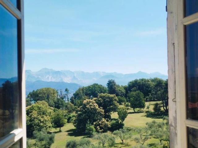 Villa Indipendente in vendita a Ameglia, Liguria