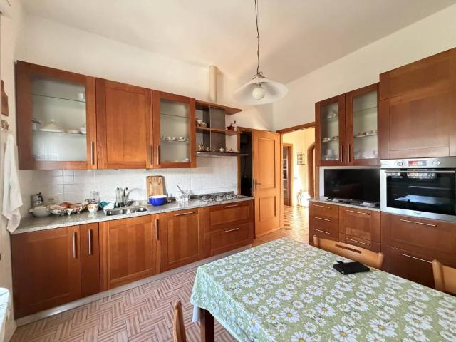 Villa Indipendente in vendita a Cafaggio, Ameglia