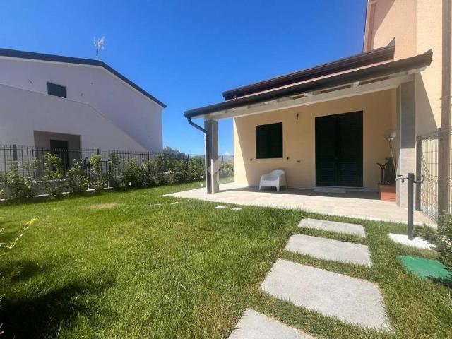 Villa Indipendente in vendita a Ameglia, Liguria