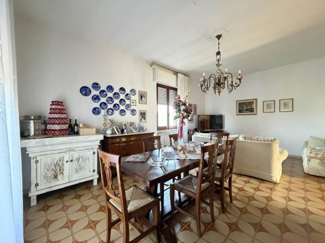 Villa Indipendente in vendita a Cafaggio, Ameglia