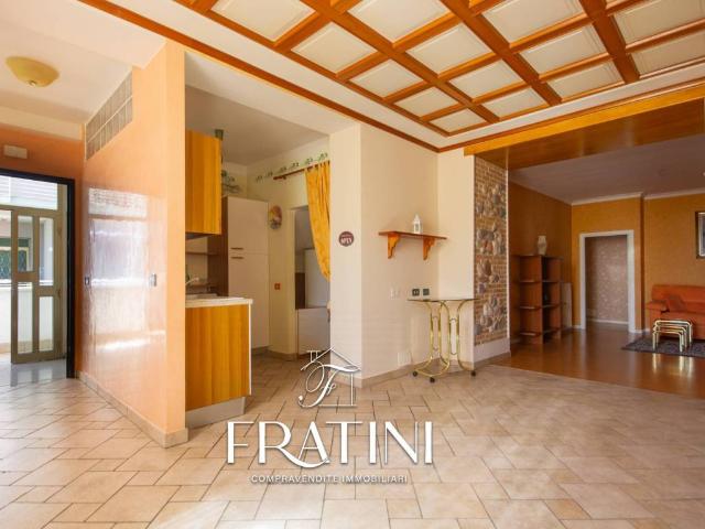 Villa Indipendente in vendita a Unione dei Comuni della Val Vibrata, Ancarano