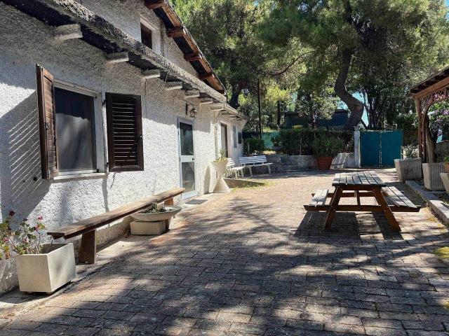 Villa Indipendente in vendita a Sant'Andrea, Marche