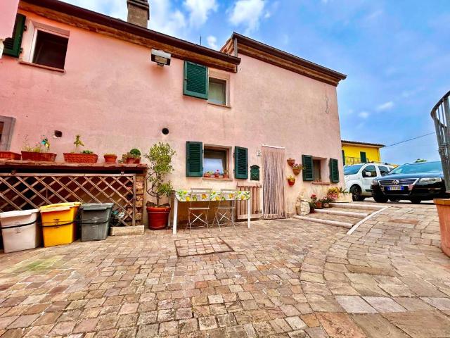 Villa Indipendente in vendita a Sant'Andrea, Marche