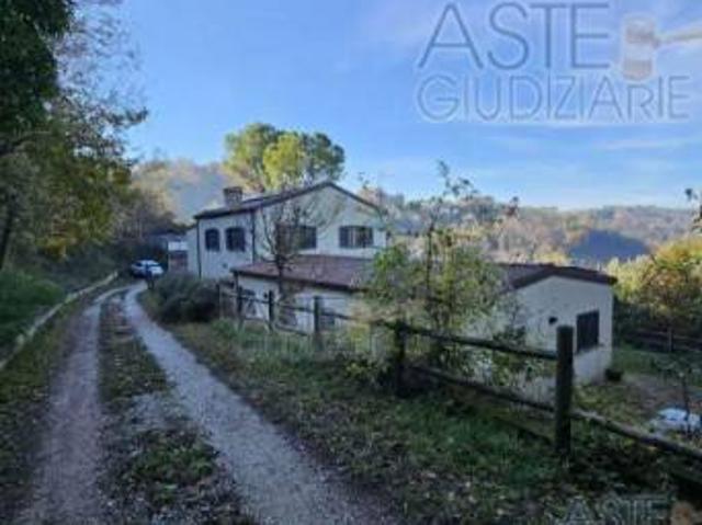 Villa Indipendente in vendita a Sappanico, Ancona