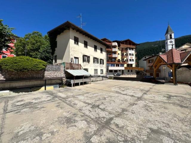 Villa Indipendente in vendita a Comunità della Paganella, Andalo