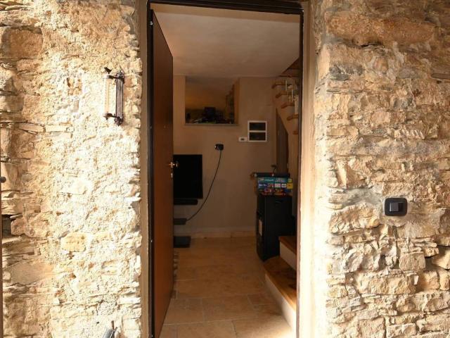 Villa Indipendente in vendita a Andora, Liguria