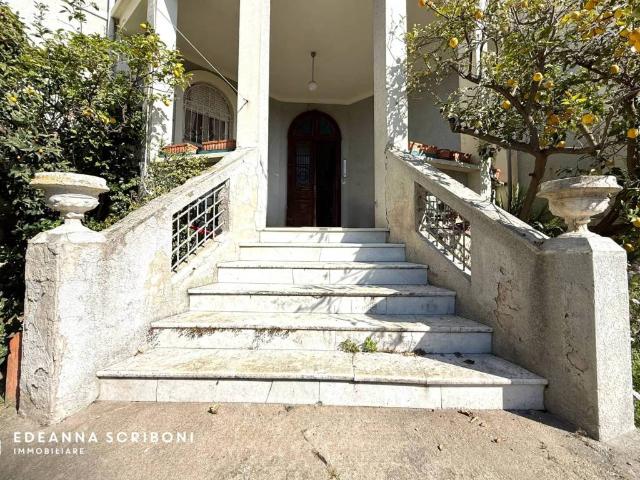 Villa Indipendente in vendita a Andora, Liguria