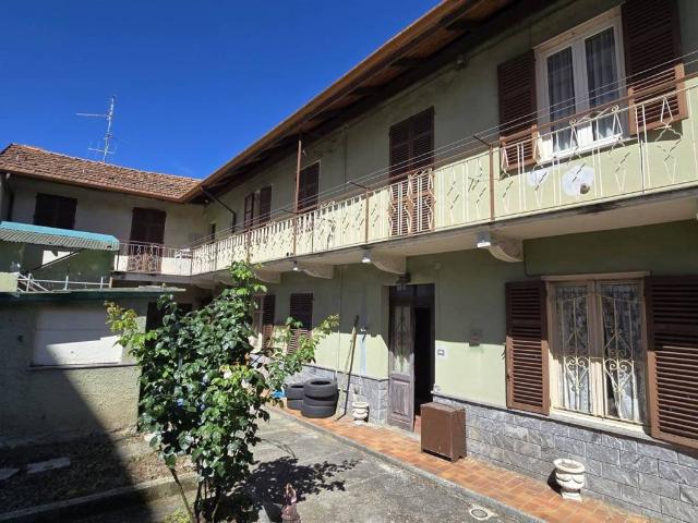 Villa Indipendente in vendita a Piemonte, Biella