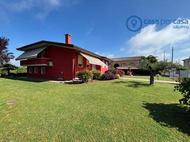 Villa Indipendente in vendita a Anguillara Veneta, Veneto