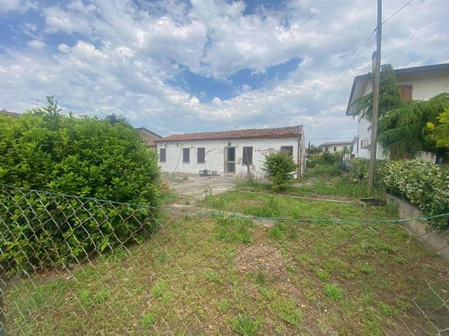 Villa Indipendente in vendita a Anguillara Veneta, Veneto