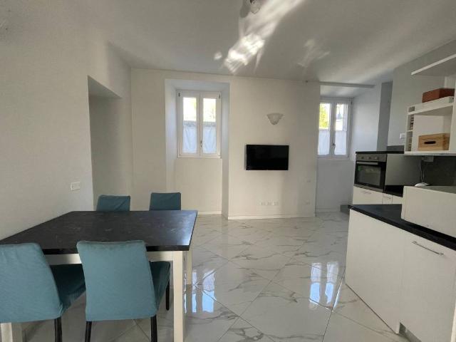 Villa Indipendente in vendita a Annone Di Brianza, Lombardia