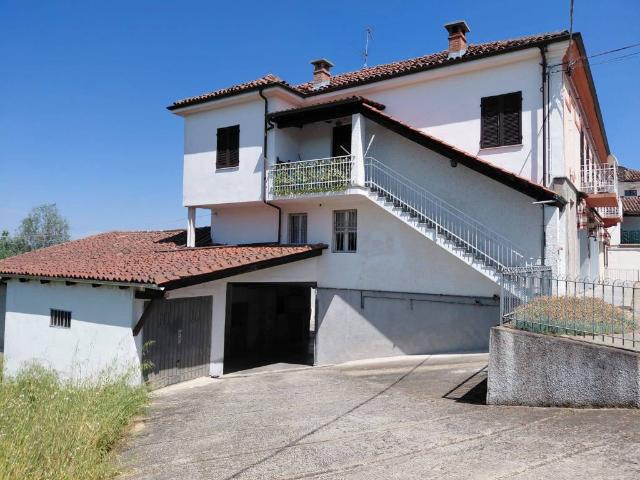 Villa Indipendente in vendita a Piemonte, Asti