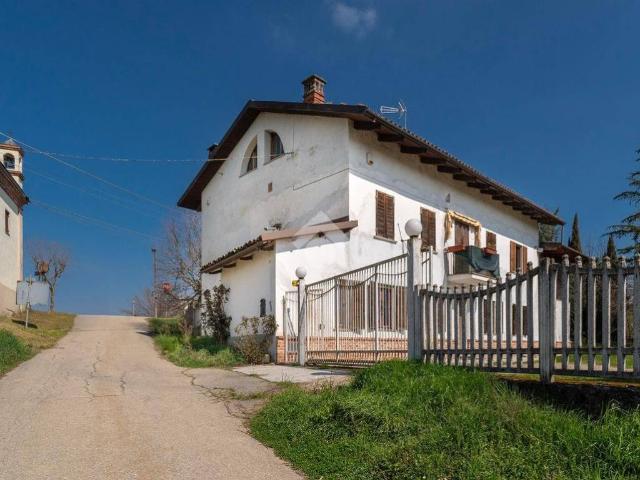 Villa Indipendente in vendita a Piemonte, Asti