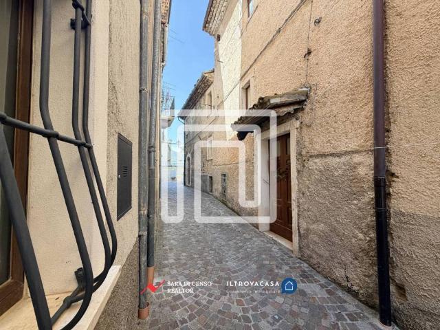 Villa Indipendente in vendita a Anversa Degli Abruzzi, Abruzzo