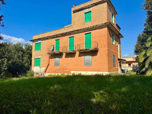 Villa Indipendente in vendita a Anzio Colonia, Roma Capitale