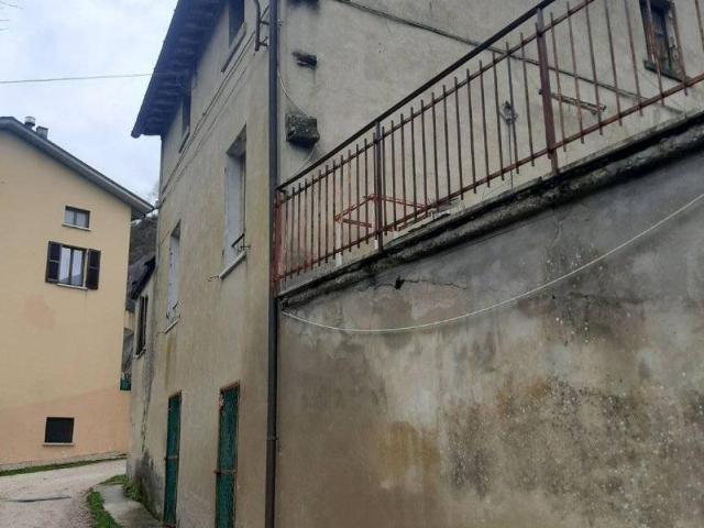 Villa Indipendente in vendita a Marche, Pesaro E Urbino
