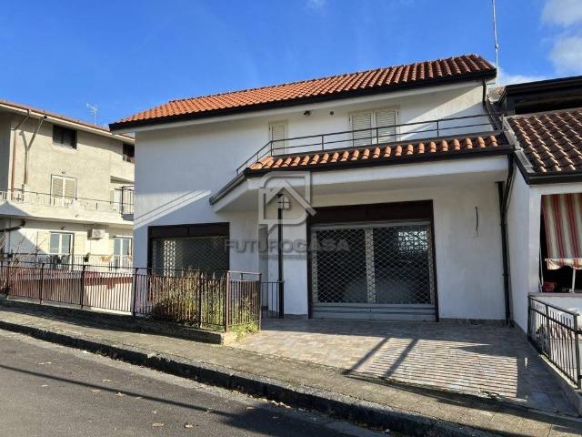 Villa Indipendente in vendita a Apice, Campania