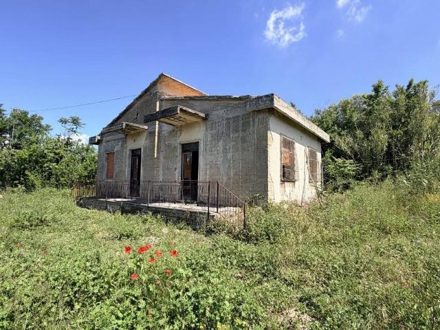 Villa Indipendente in vendita a Campania