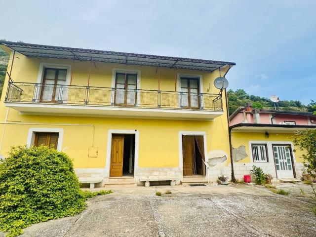 Villa Indipendente in vendita a Campania