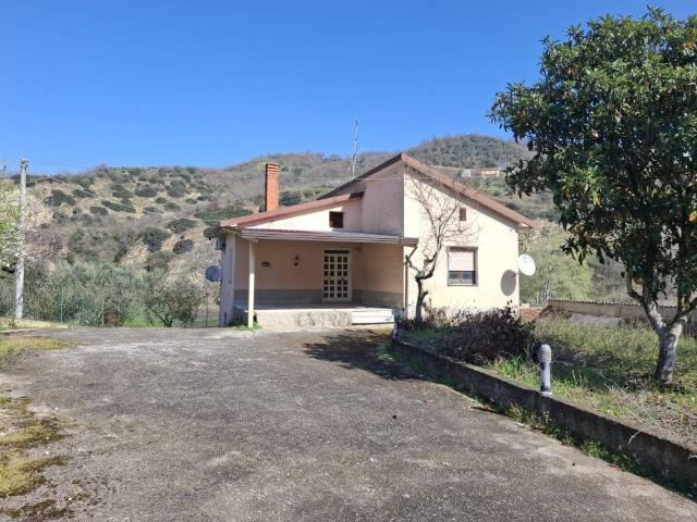 Villa Indipendente in vendita a Campania