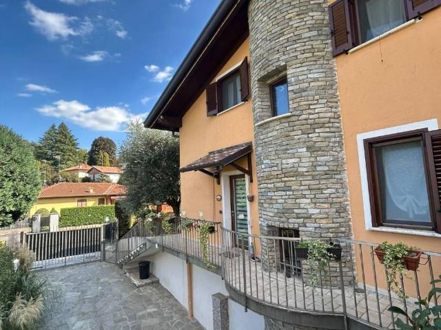 Villa Indipendente in vendita a Cascina Caldara, Appiano Gentile