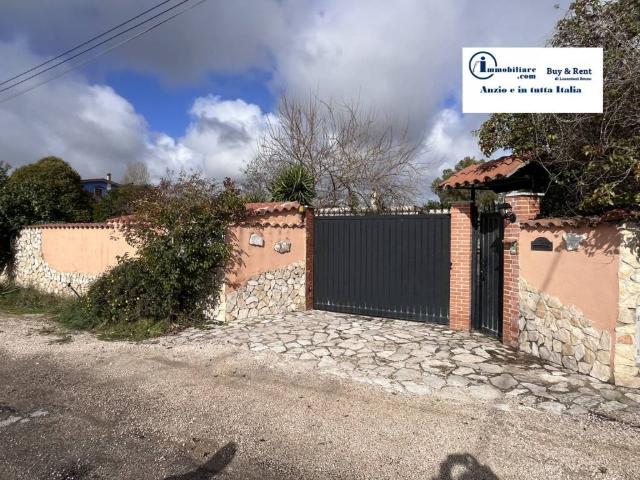 Villa Indipendente in vendita a Campo di Carne, Aprilia