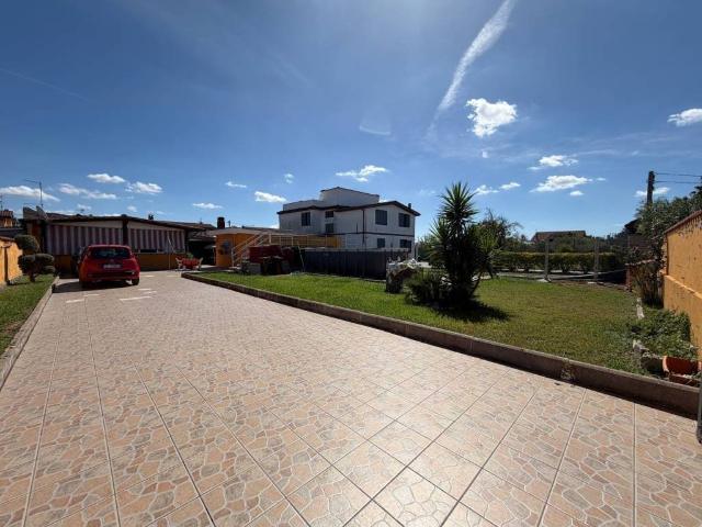 Villa Indipendente in vendita a Casolare Alto, Aprilia