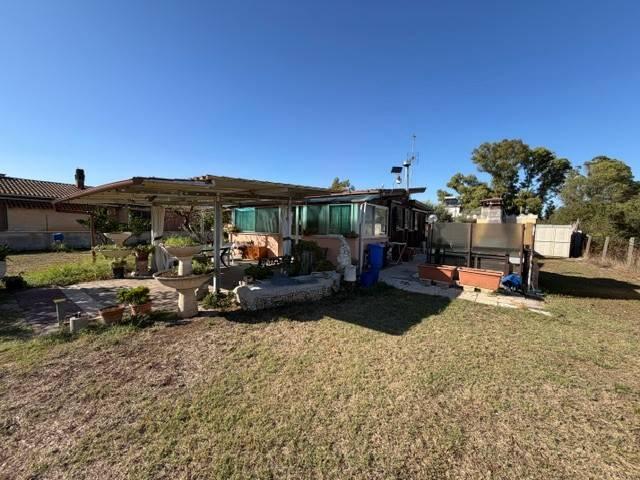 Villa Indipendente in vendita a Le Salzare, Aprilia