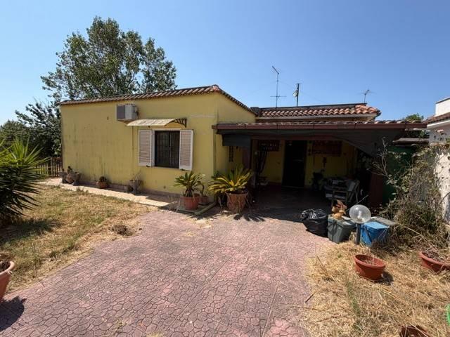 Villa Indipendente in vendita a Aprilia, Lazio