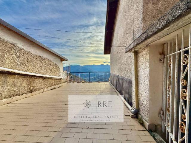 Villa Indipendente in vendita a Ranzo, Liguria
