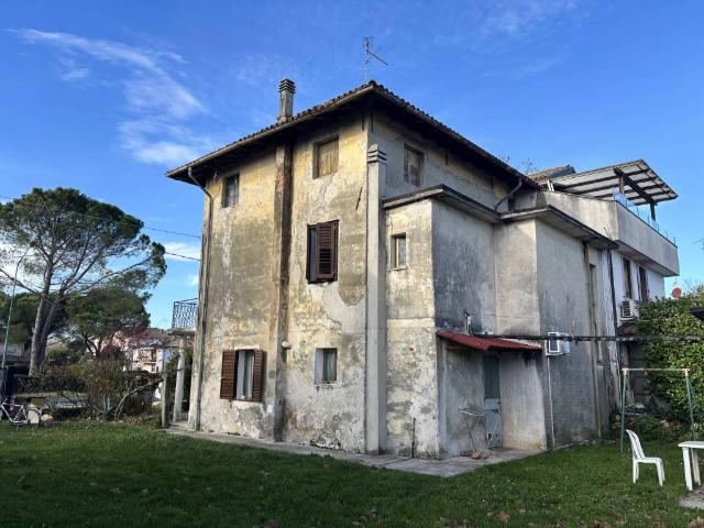 Villa Indipendente in vendita a Aquileia, Friuli-Venezia Giulia